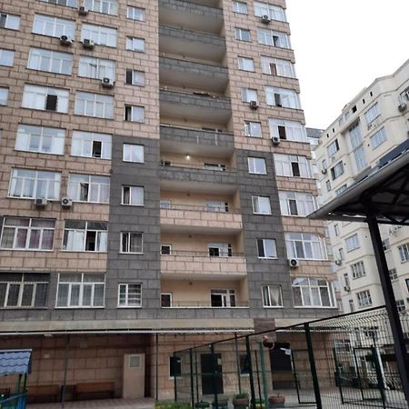 Diplomat Apartments Biskek Kültér fotó