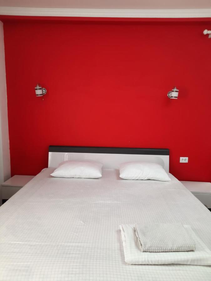Diplomat Apartments Biskek Kültér fotó
