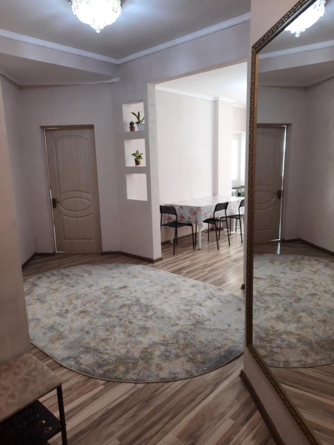 Diplomat Apartments Biskek Kültér fotó