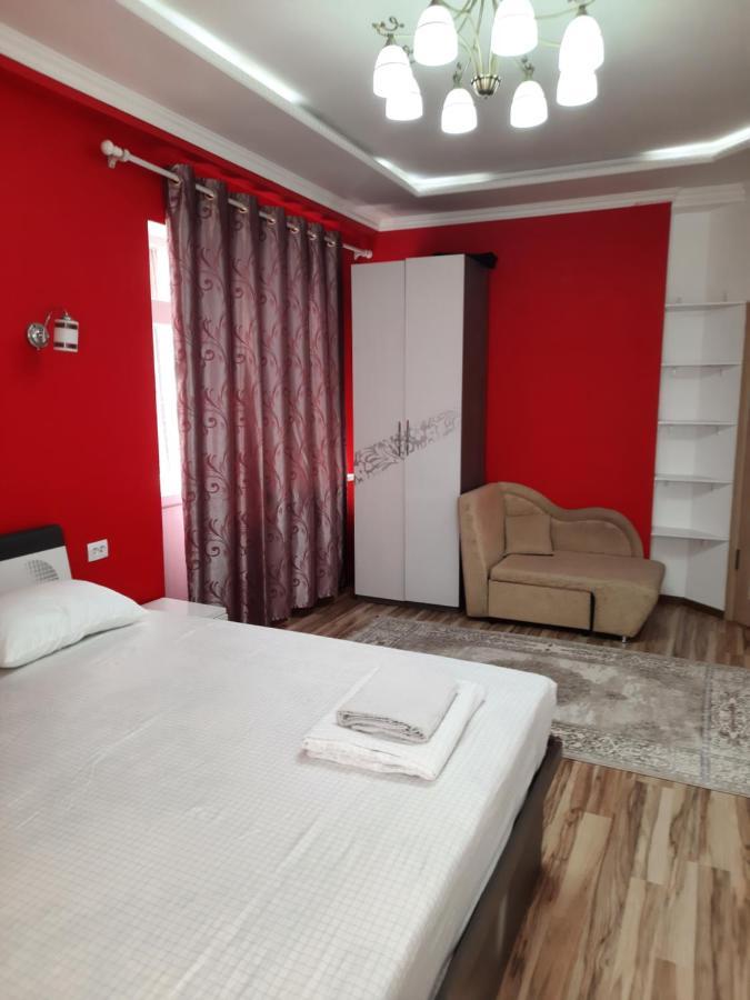 Diplomat Apartments Biskek Kültér fotó