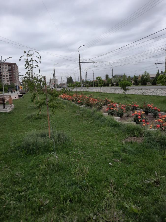 Diplomat Apartments Biskek Kültér fotó