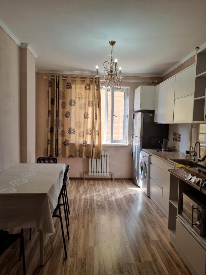 Diplomat Apartments Biskek Kültér fotó